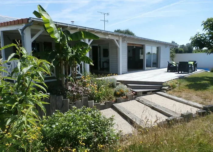 Coloniale * Mortagne-sur-Sevre